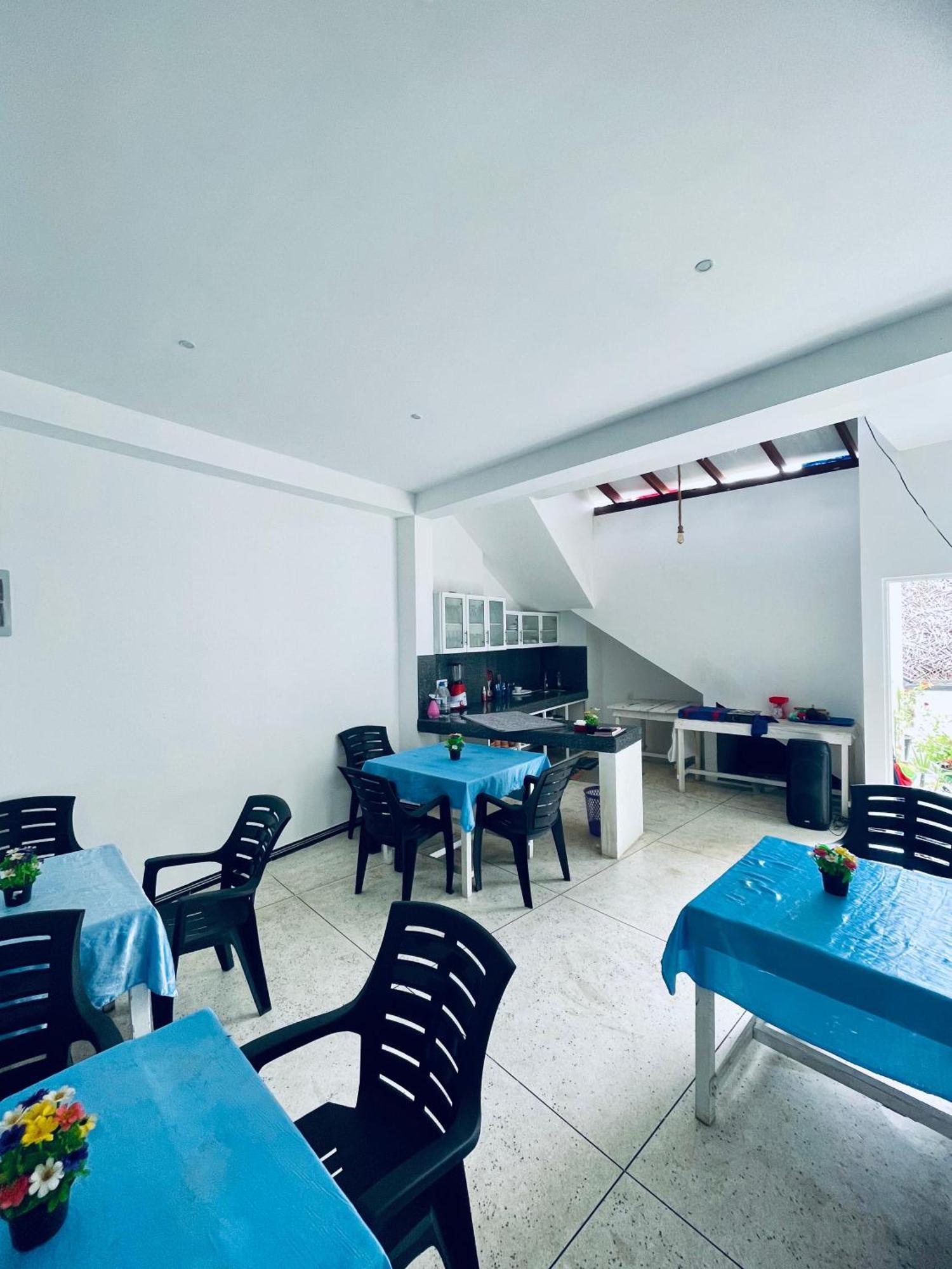 Bed and Breakfast Moon Light Guest Mirissa Exterior foto