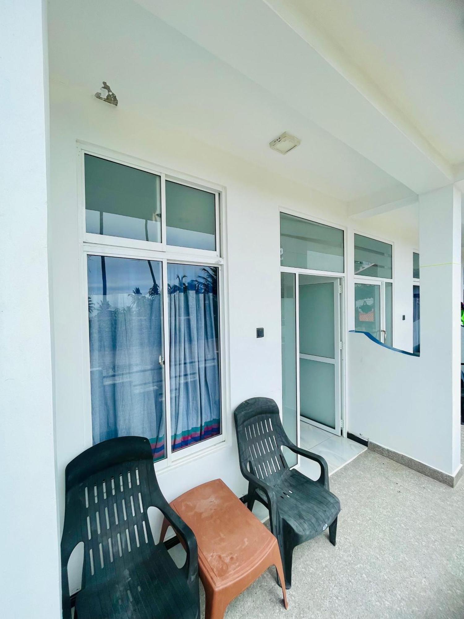 Bed and Breakfast Moon Light Guest Mirissa Exterior foto